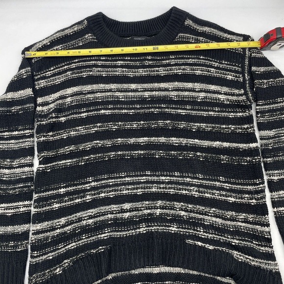 EUC Calvin Klein Black & White Marbled Stripes Pullover Crewneck Sweater Size M - Picture 7 of 9